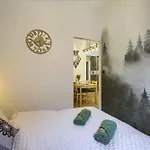 Apartament Krynica Central شقة كرينيتسا زدروي